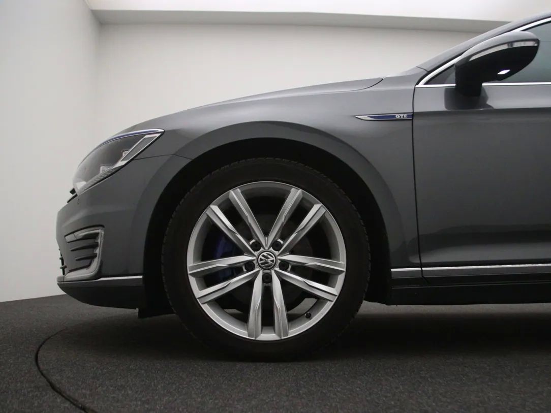 Volkswagen Passat | 27