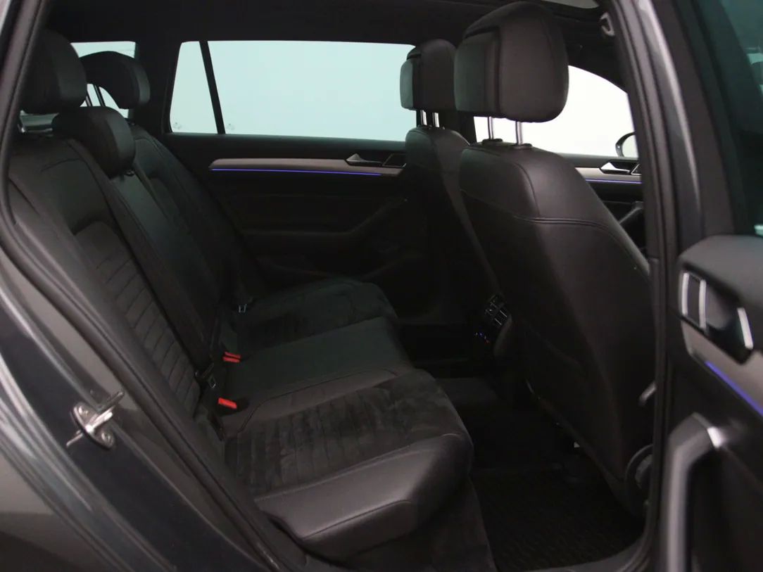 Volkswagen Passat | 14