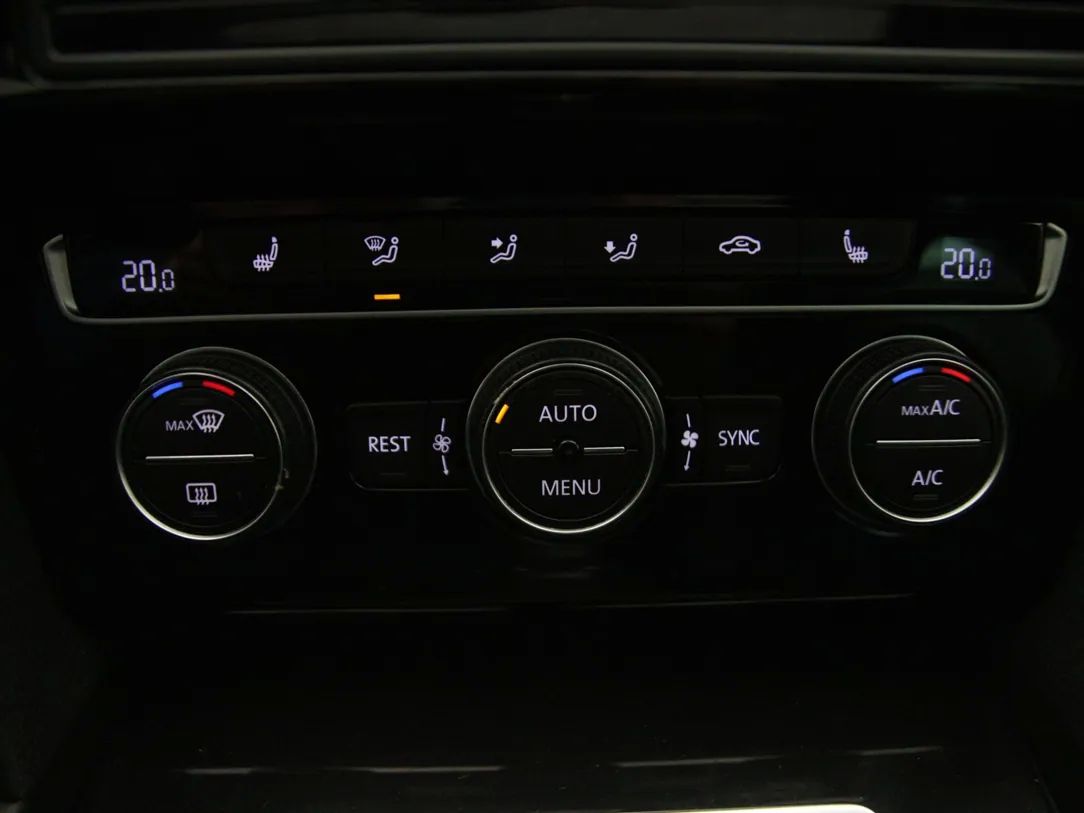 Volkswagen Passat | 19