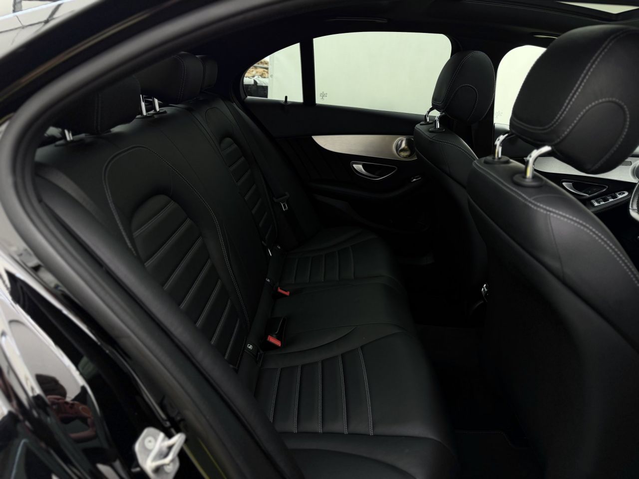 Mercedes-Benz C350 | 11