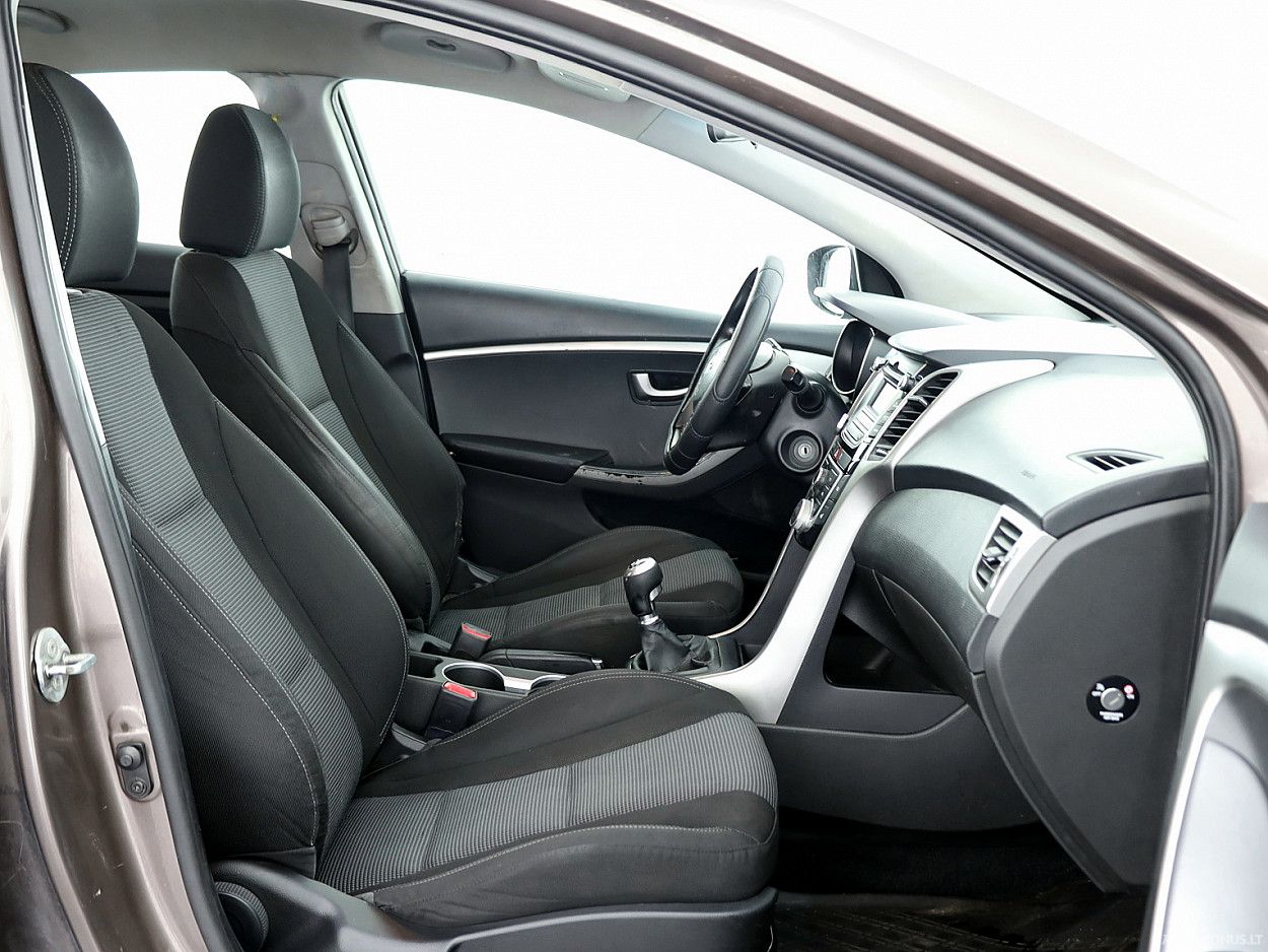 Hyundai i30 | 5