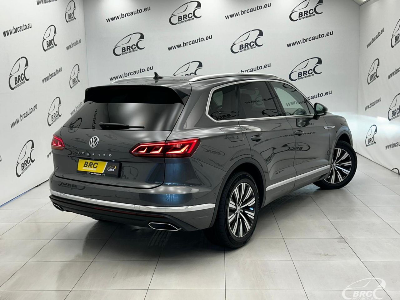 Volkswagen Touareg | 1