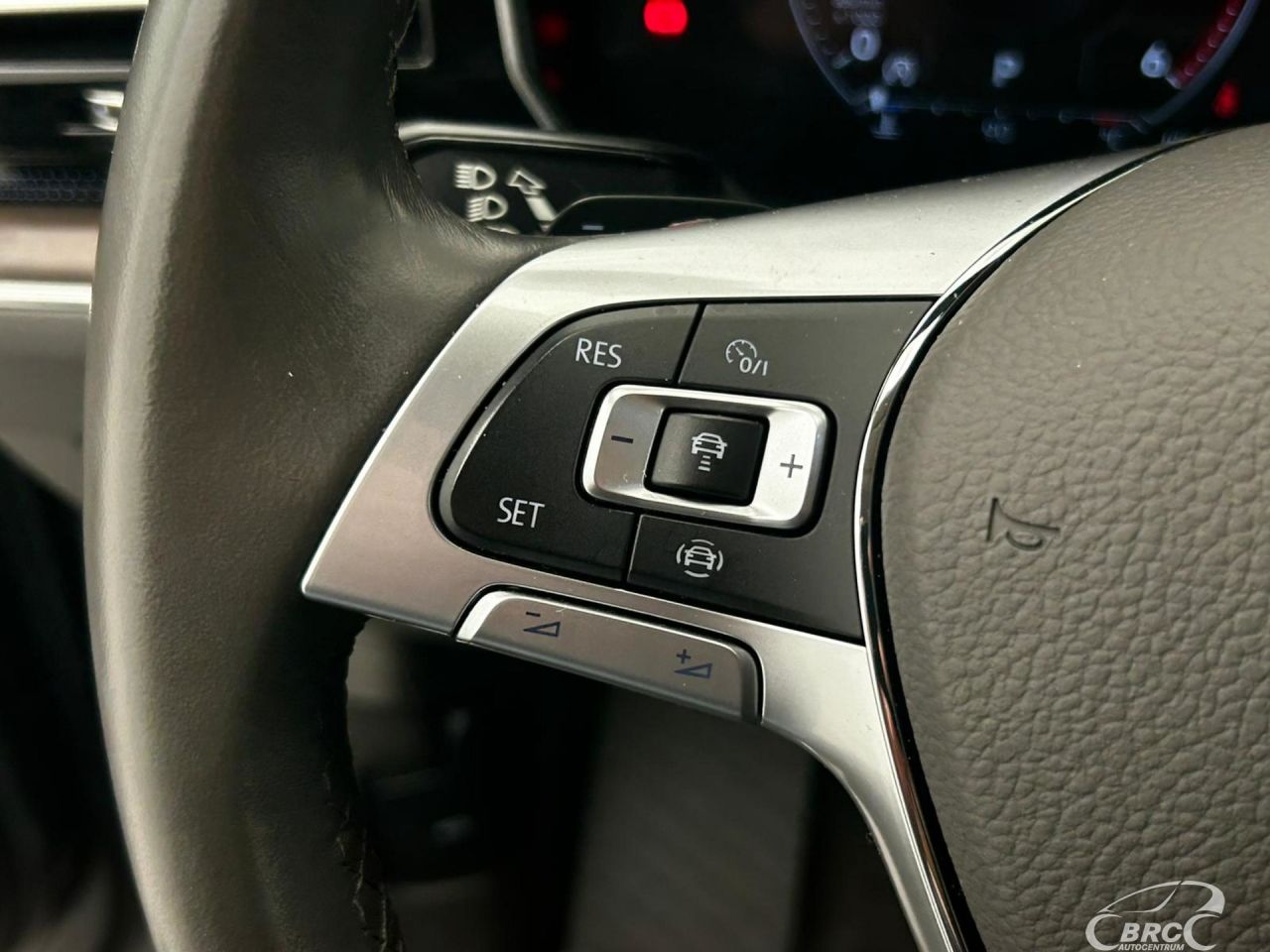 Volkswagen Touareg | 12