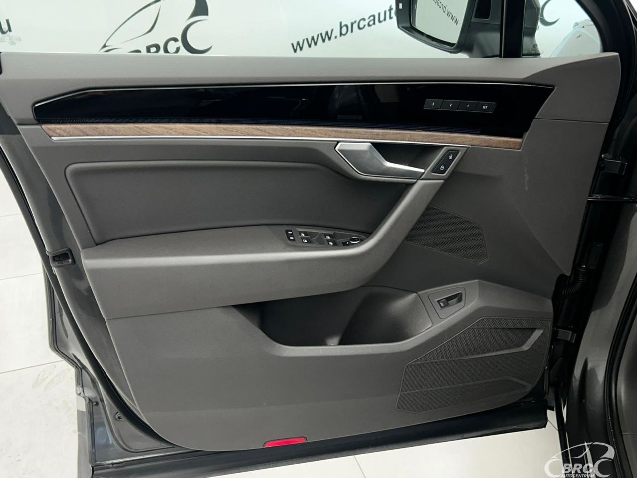 Volkswagen Touareg | 9