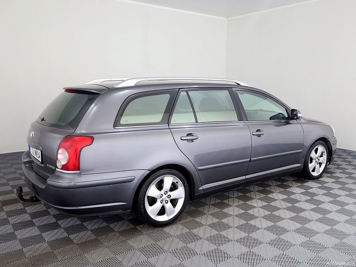 Toyota Avensis | 2