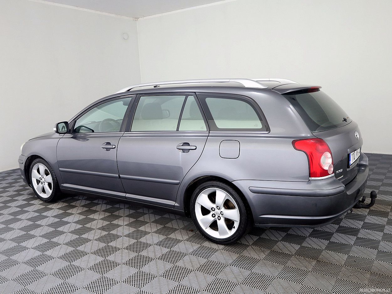 Toyota Avensis | 3