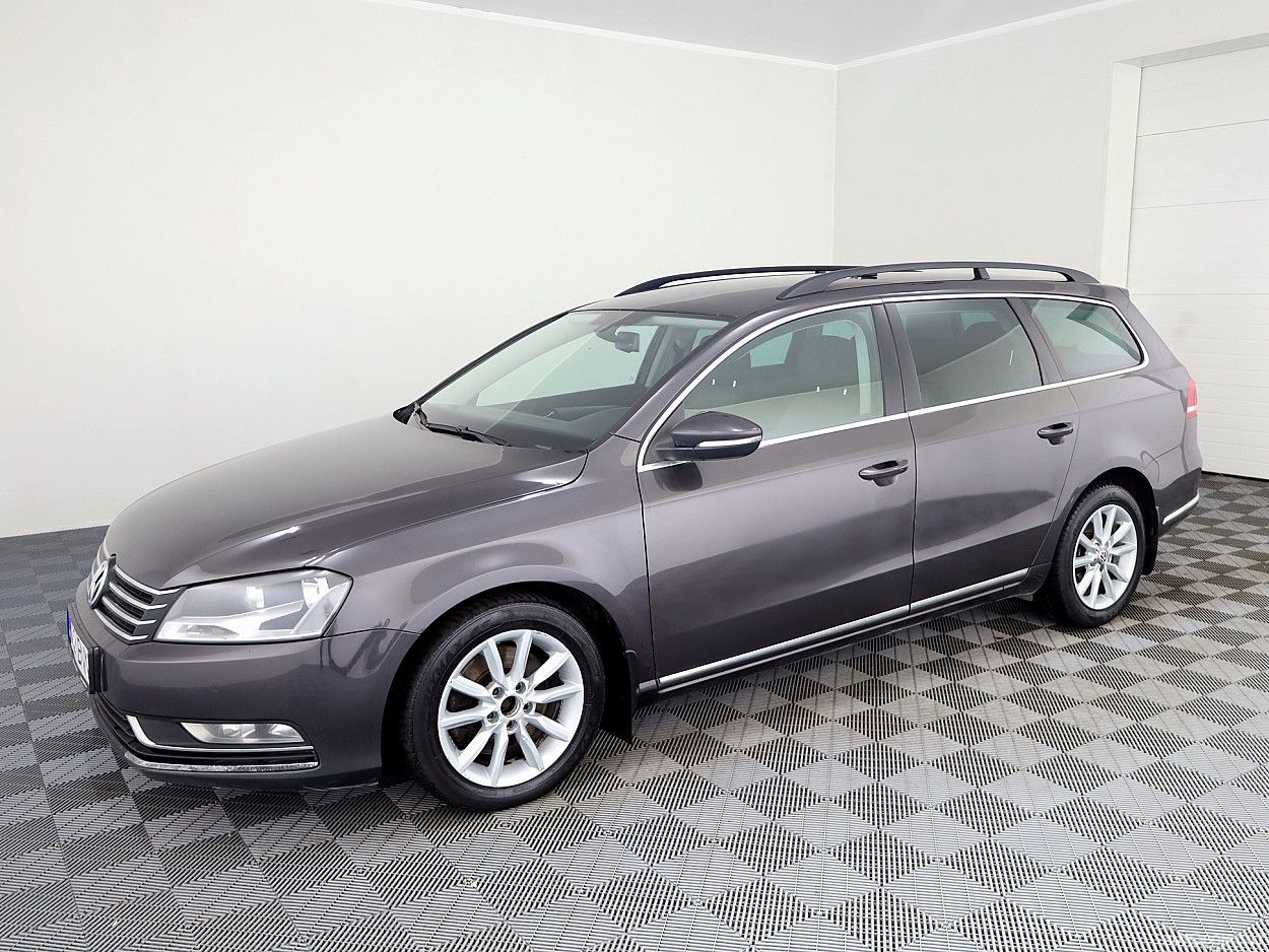 Volkswagen Passat | 1