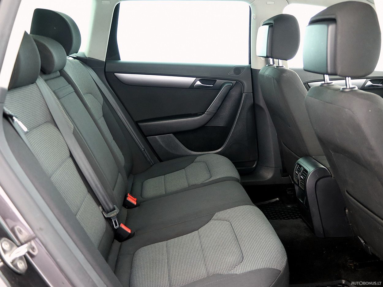 Volkswagen Passat | 6