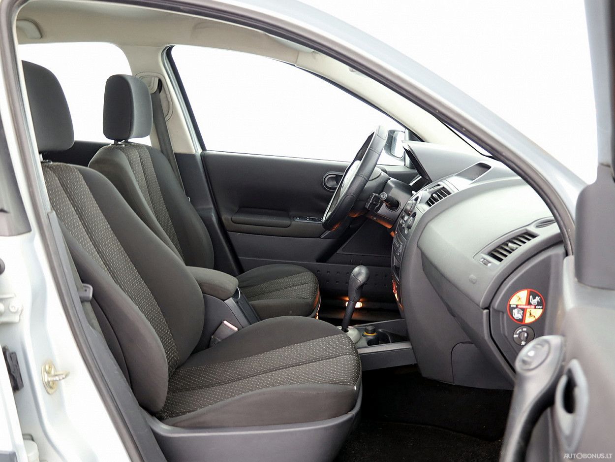 Renault Megane | 5