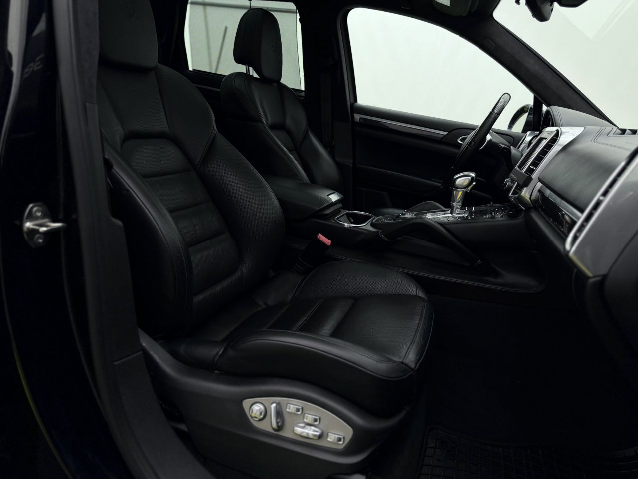 Porsche Cayenne | 14
