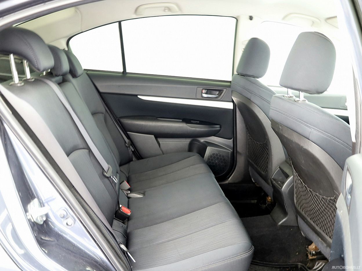 Subaru Legacy | 6