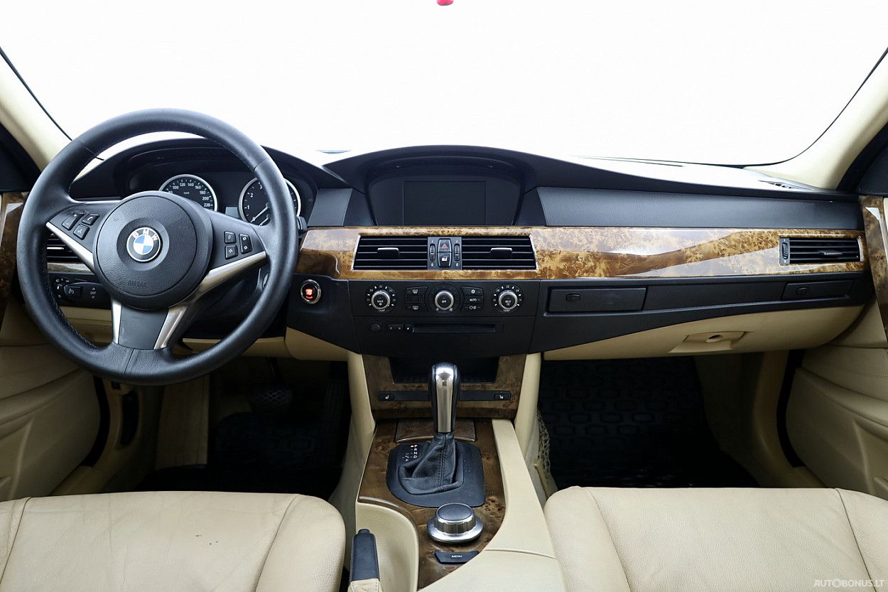 BMW 525 | 4