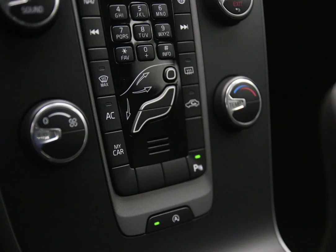 Volvo V40 | 19