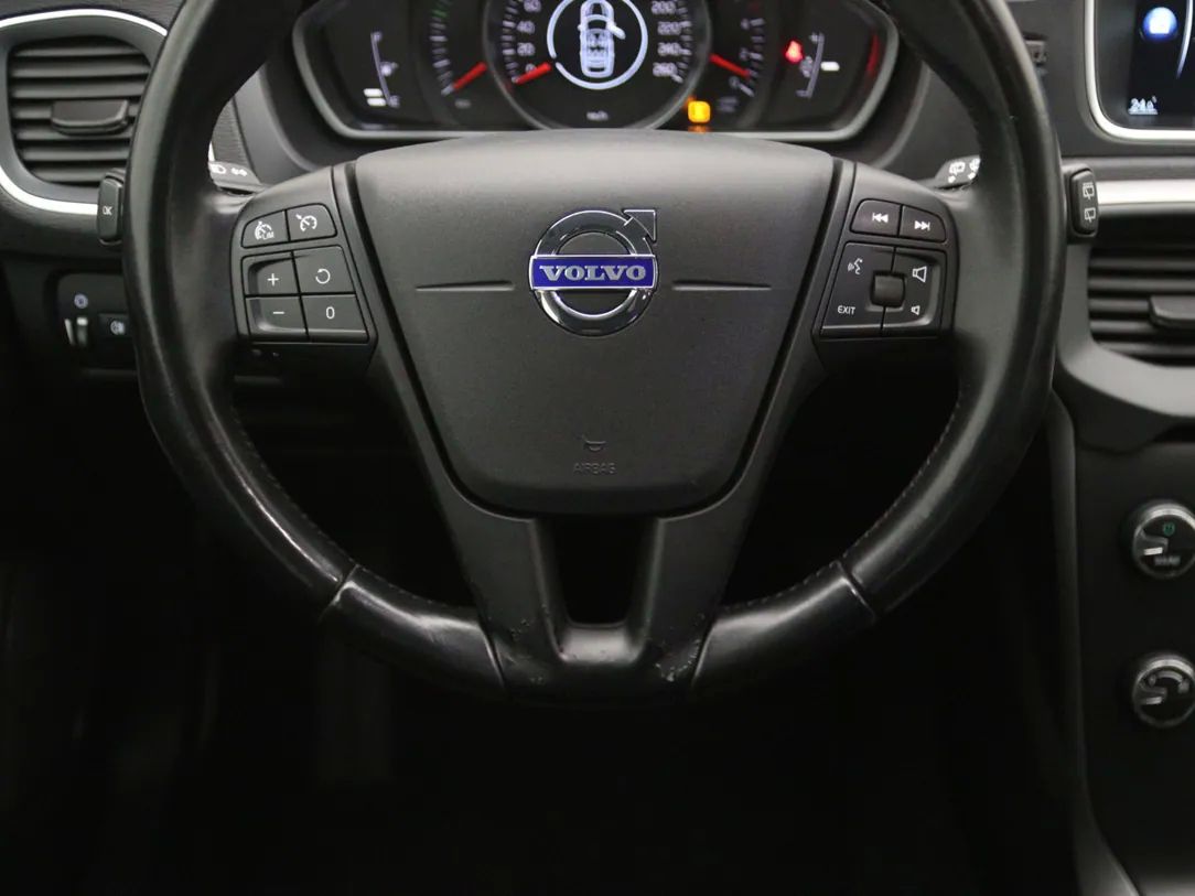 Volvo V40 | 17