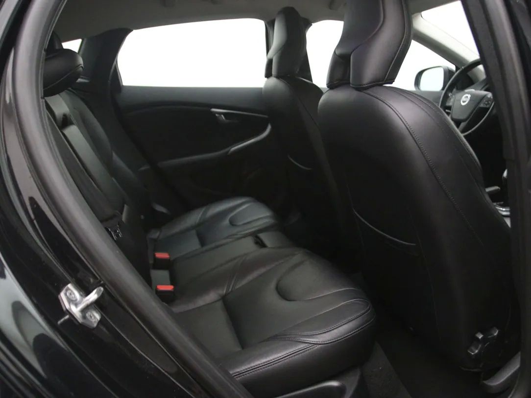 Volvo V40 | 14