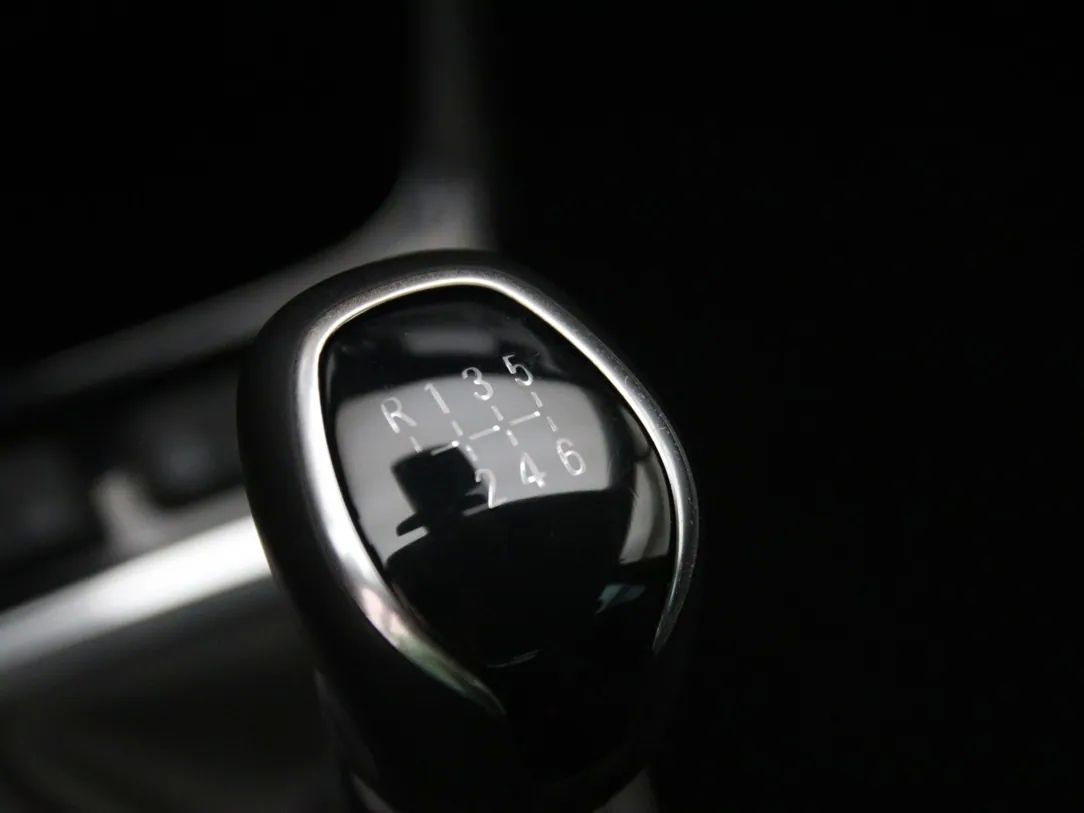 Opel Crossland X | 28