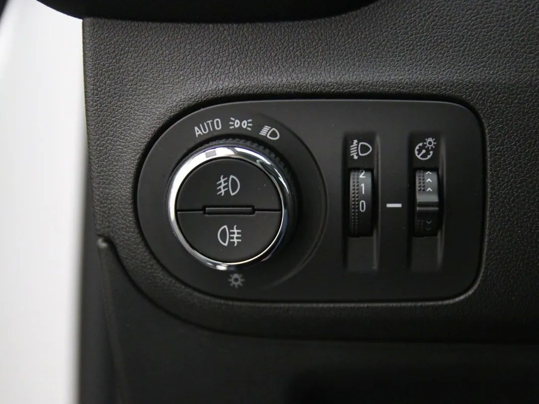 Opel Crossland X | 26