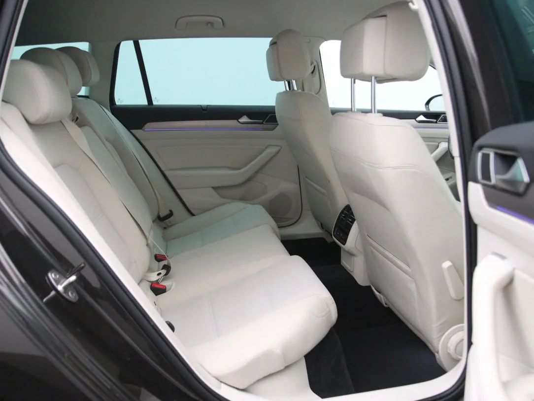 Volkswagen Passat | 14
