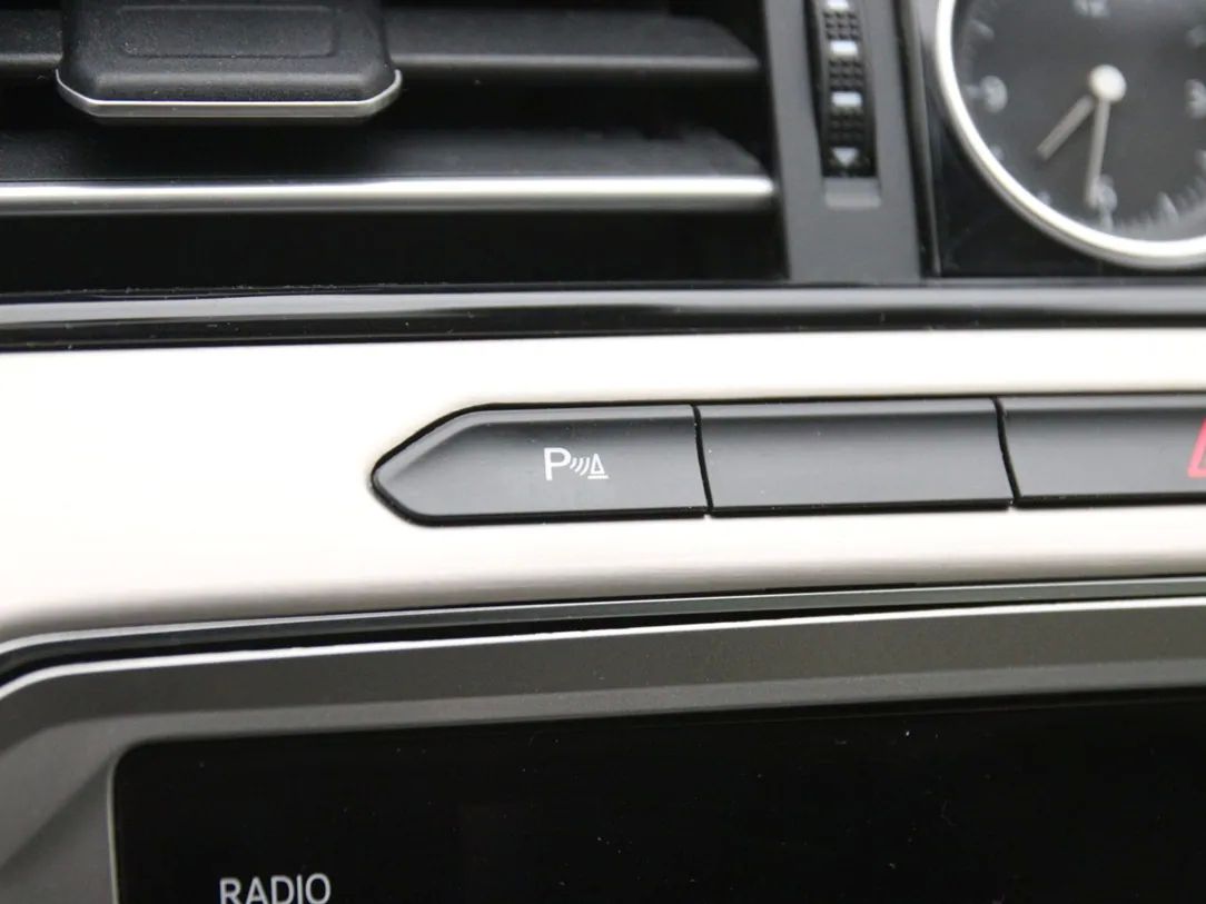 Volkswagen Passat | 28