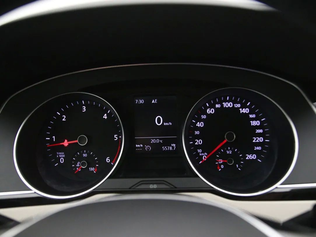 Volkswagen Passat | 18