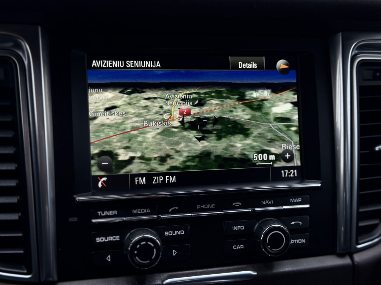 Porsche Macan | 22