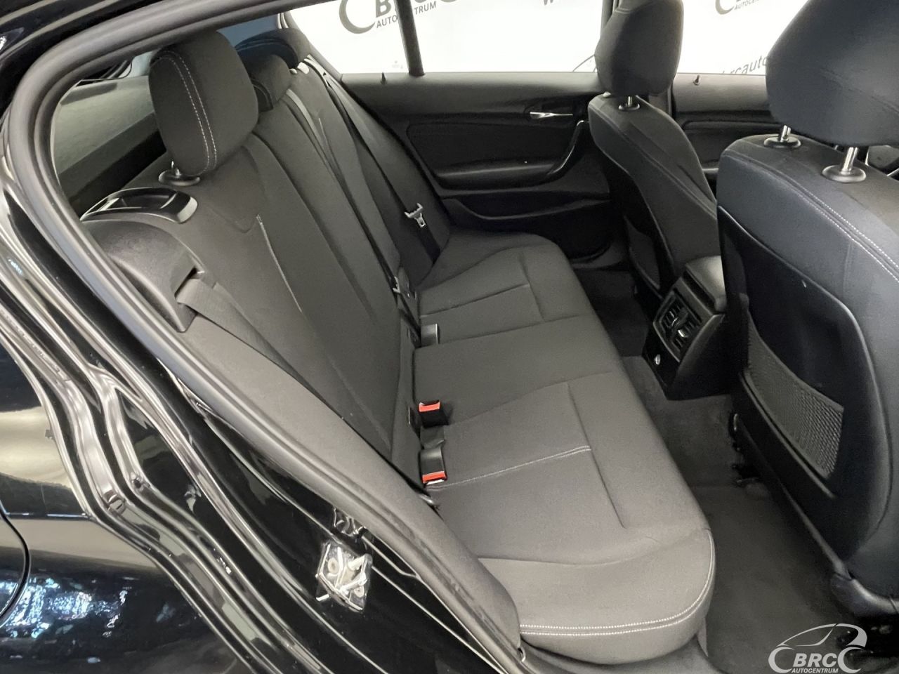 BMW 118 | 8