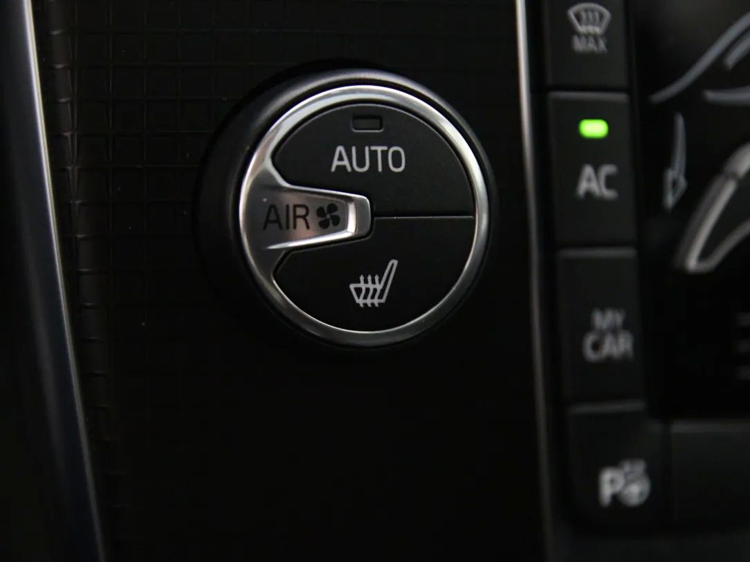 Volvo V40 | 28