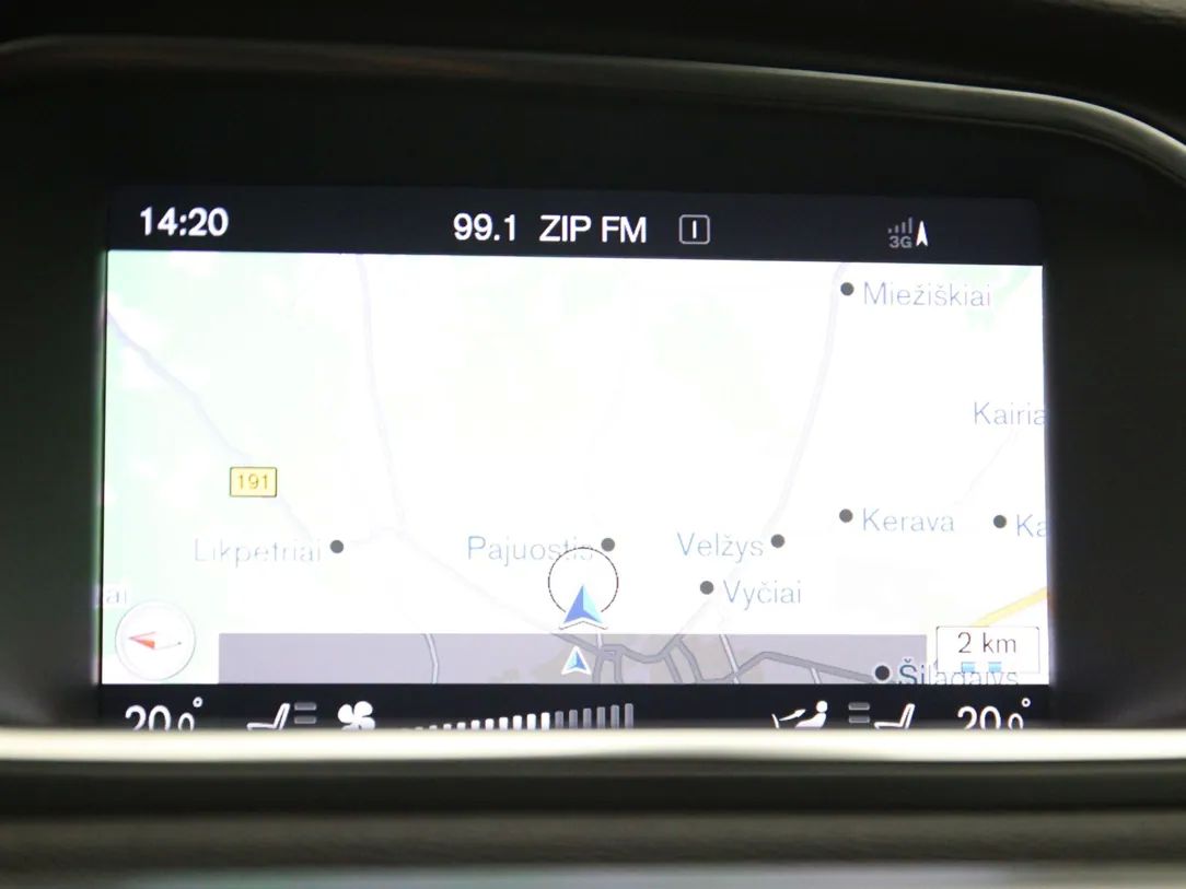 Volvo V40 | 22