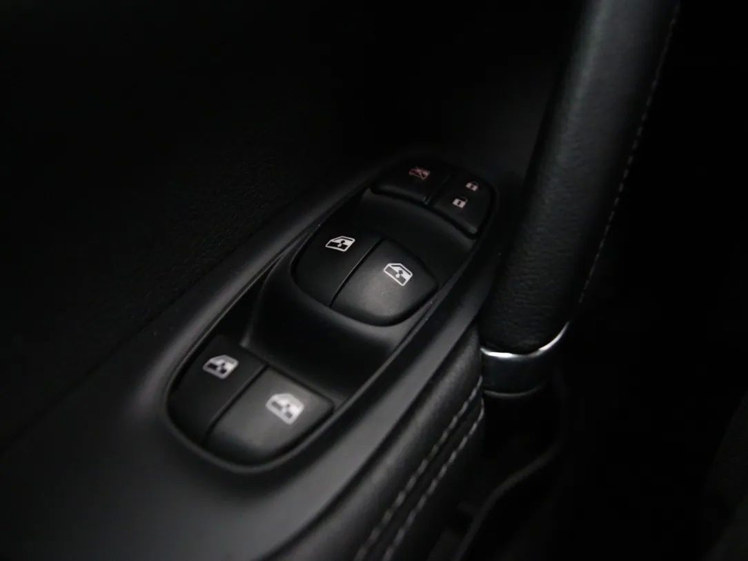 Nissan Qashqai | 24