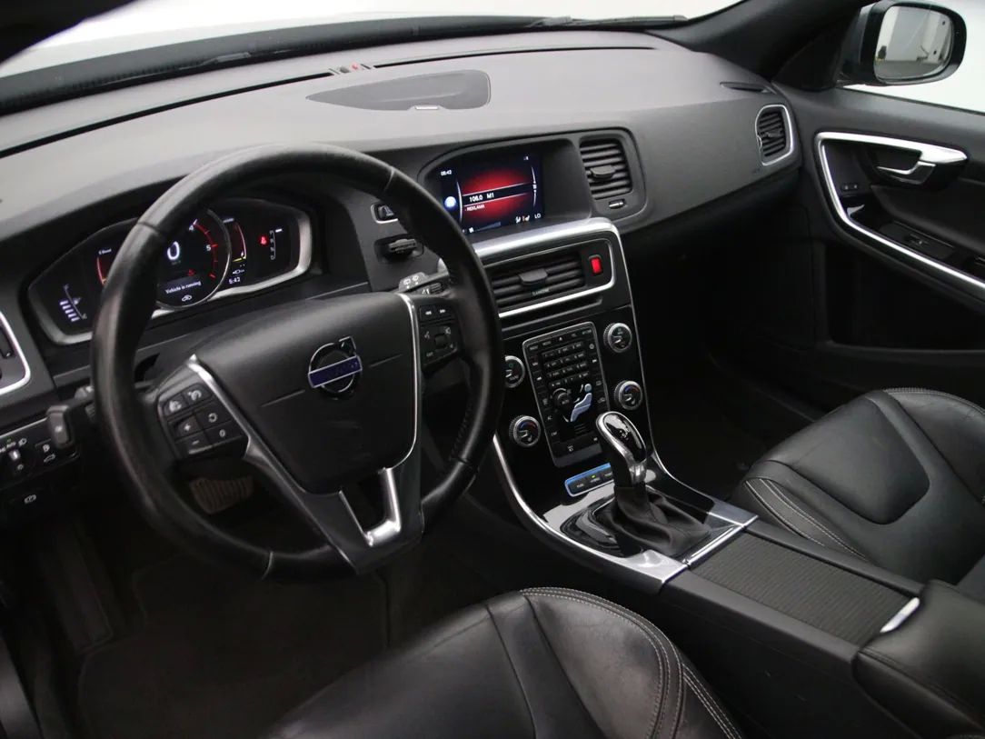 Volvo V60 | 14