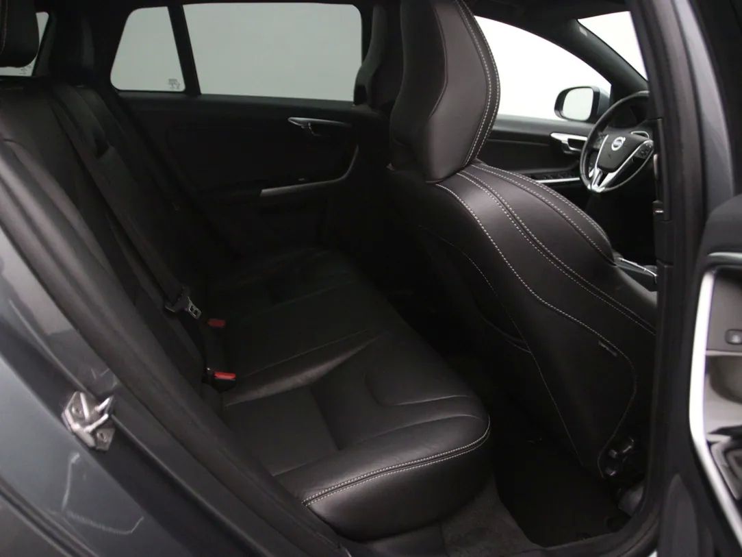 Volvo V60 | 13