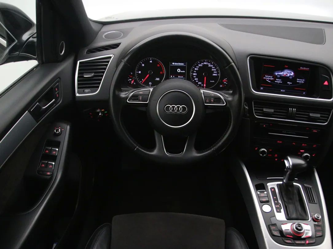 Audi Q5 | 16