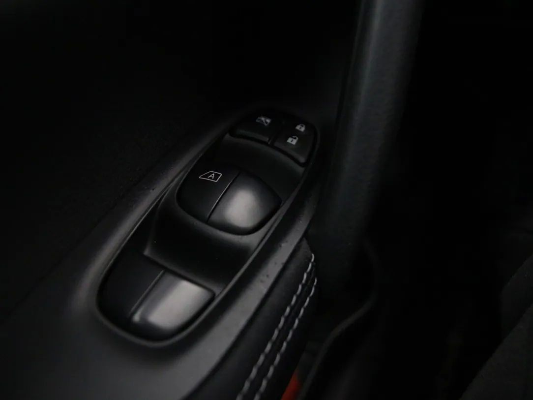 Nissan Qashqai | 24