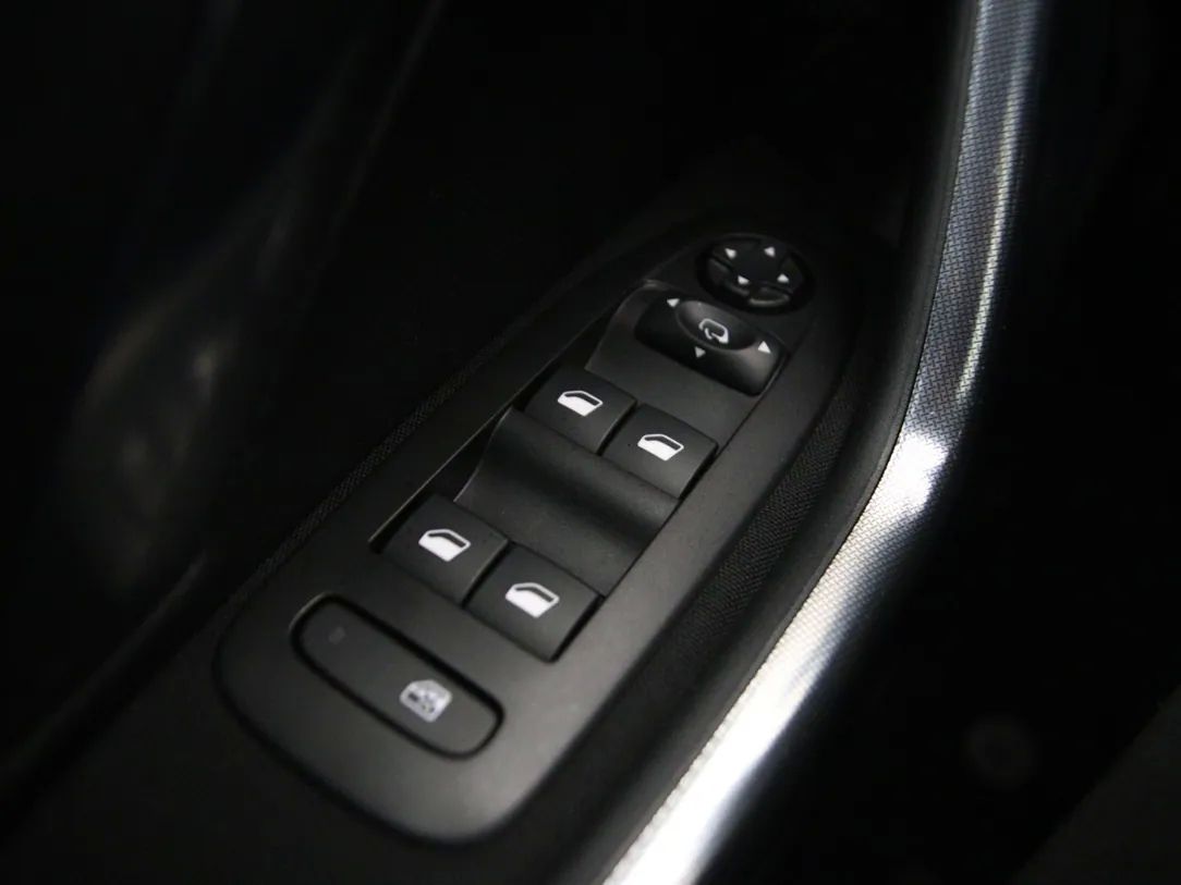 Peugeot 2008 | 24