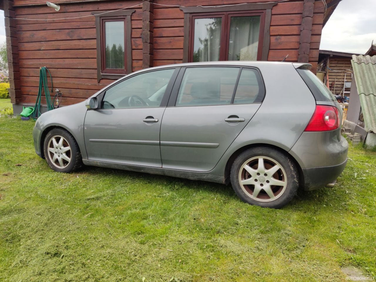 Volkswagen Golf | 1