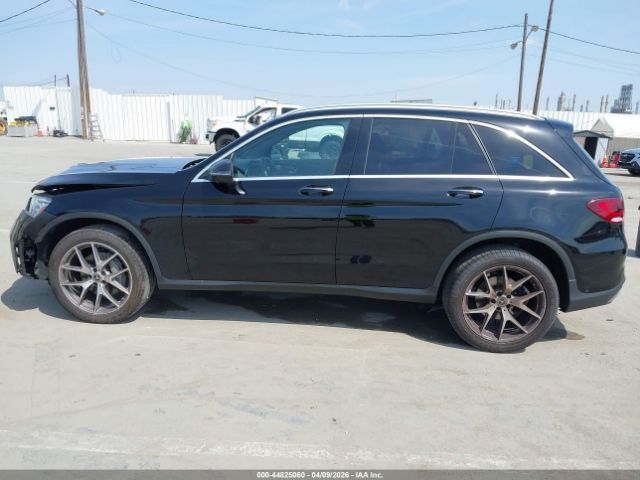 Mercedes-Benz GLC300 | 13