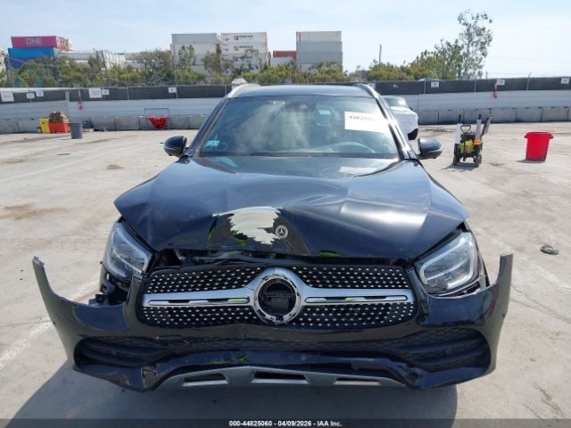 Mercedes-Benz GLC300 | 11