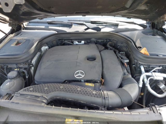 Mercedes-Benz GLC300 | 9