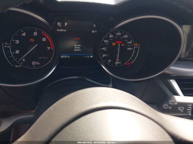 Alfa Romeo Stelvio | 14