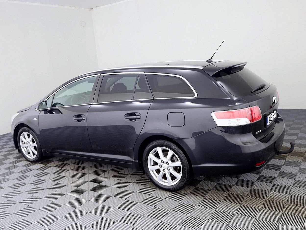 Toyota Avensis | 3