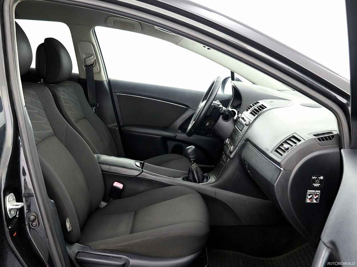 Toyota Avensis | 5