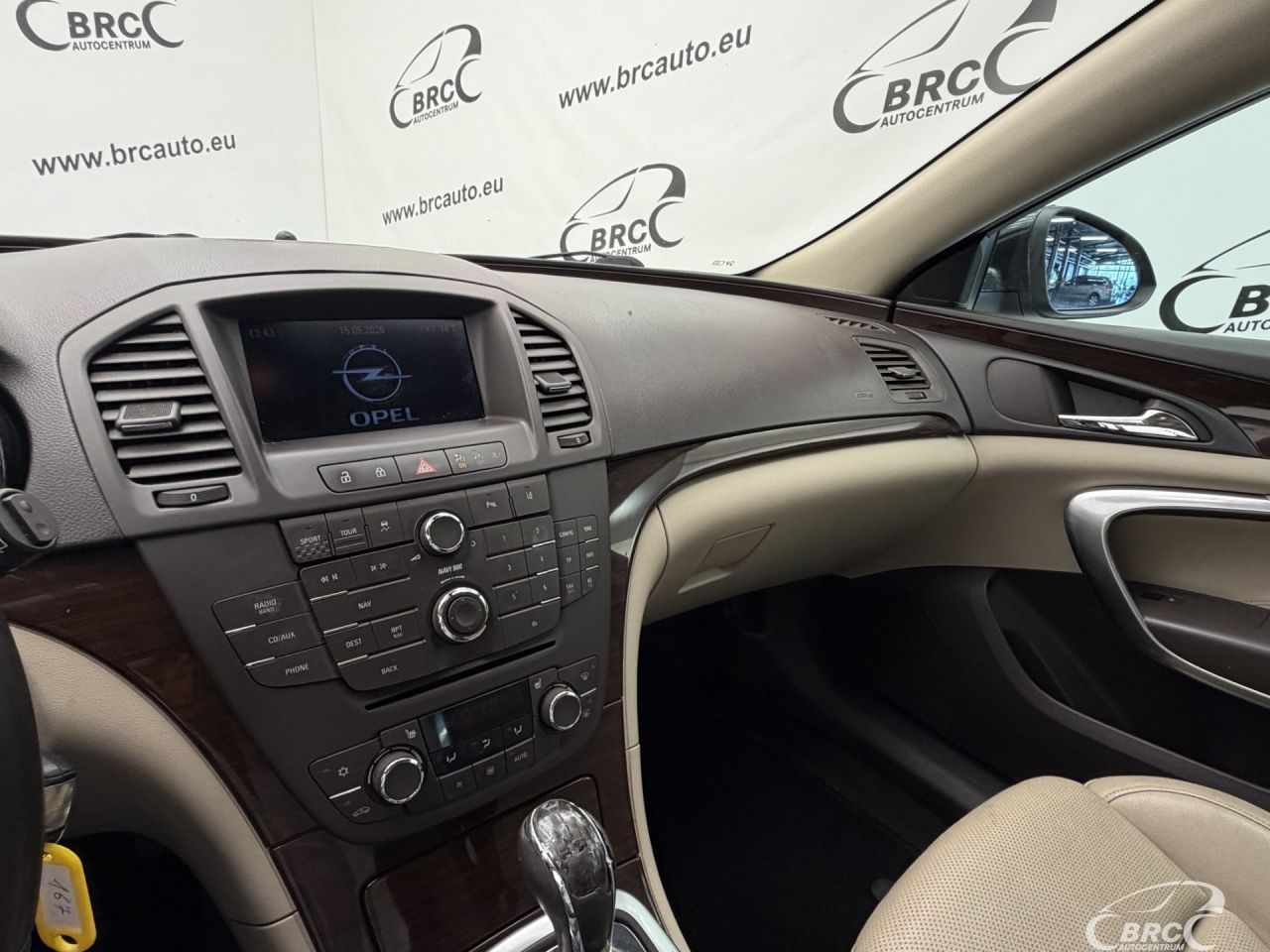 Opel Insignia | 25