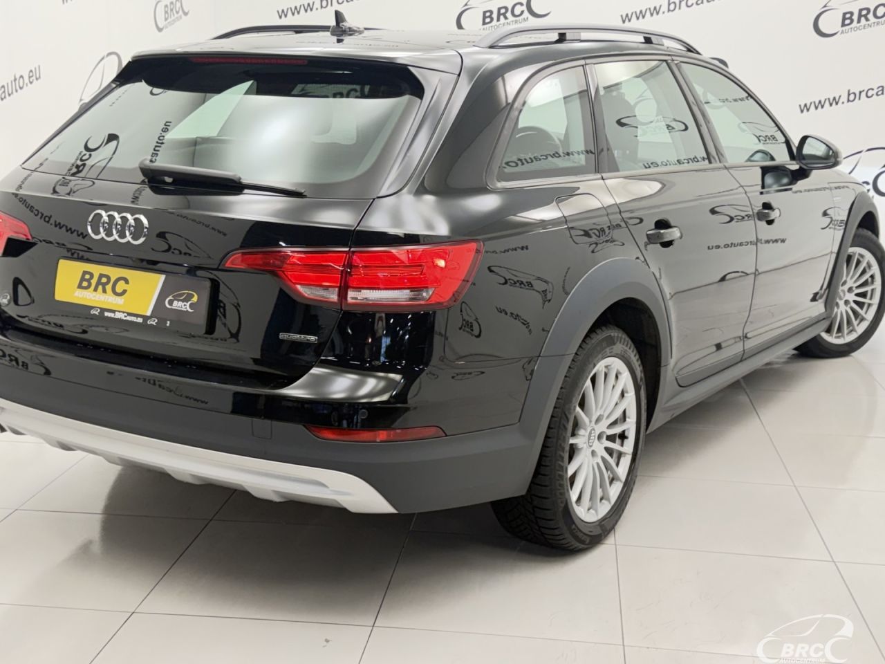Audi A4 | 43
