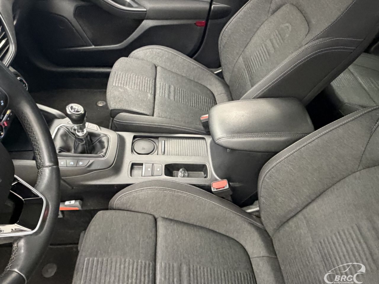Ford Focus | 24