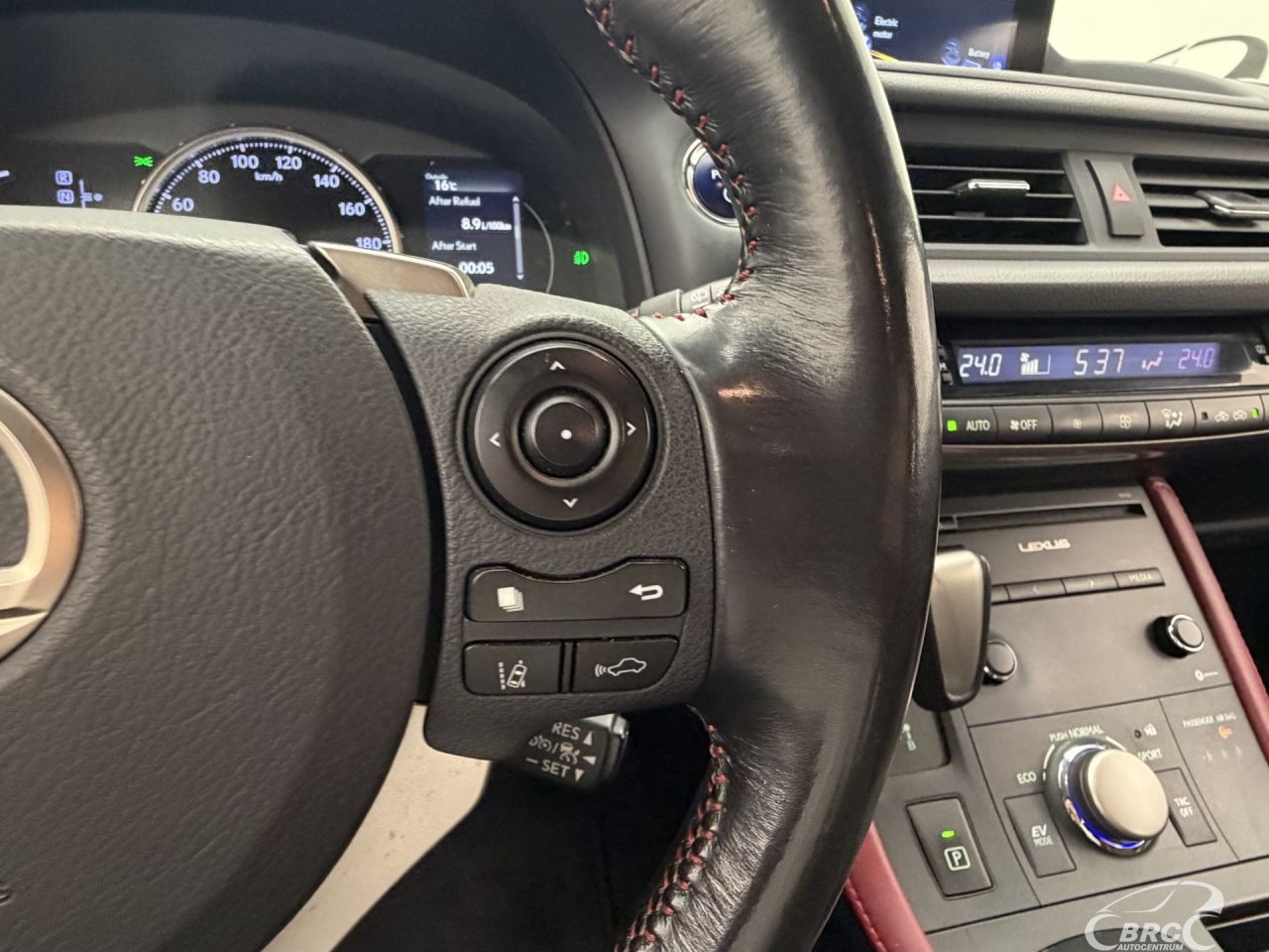 Lexus CT 200h | 27