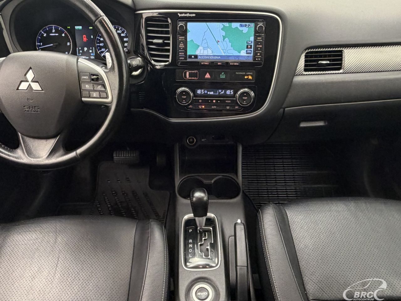 Mitsubishi Outlander | 12