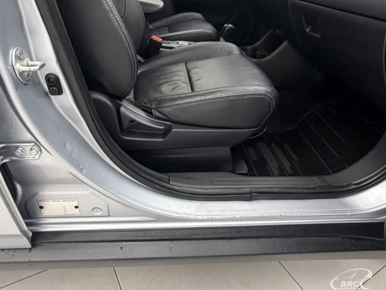 Mitsubishi Outlander | 5