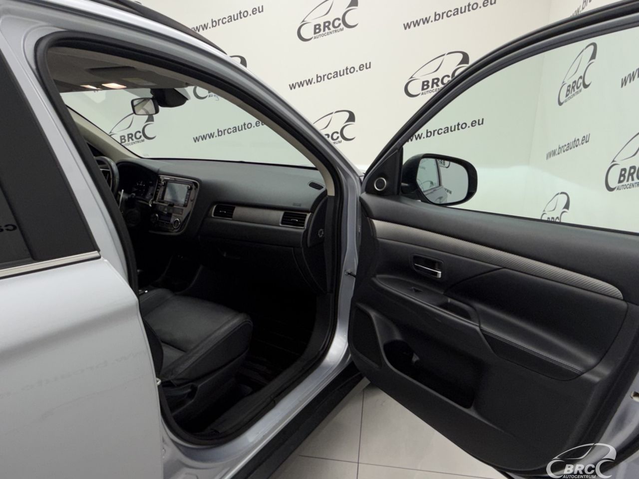 Mitsubishi Outlander | 7