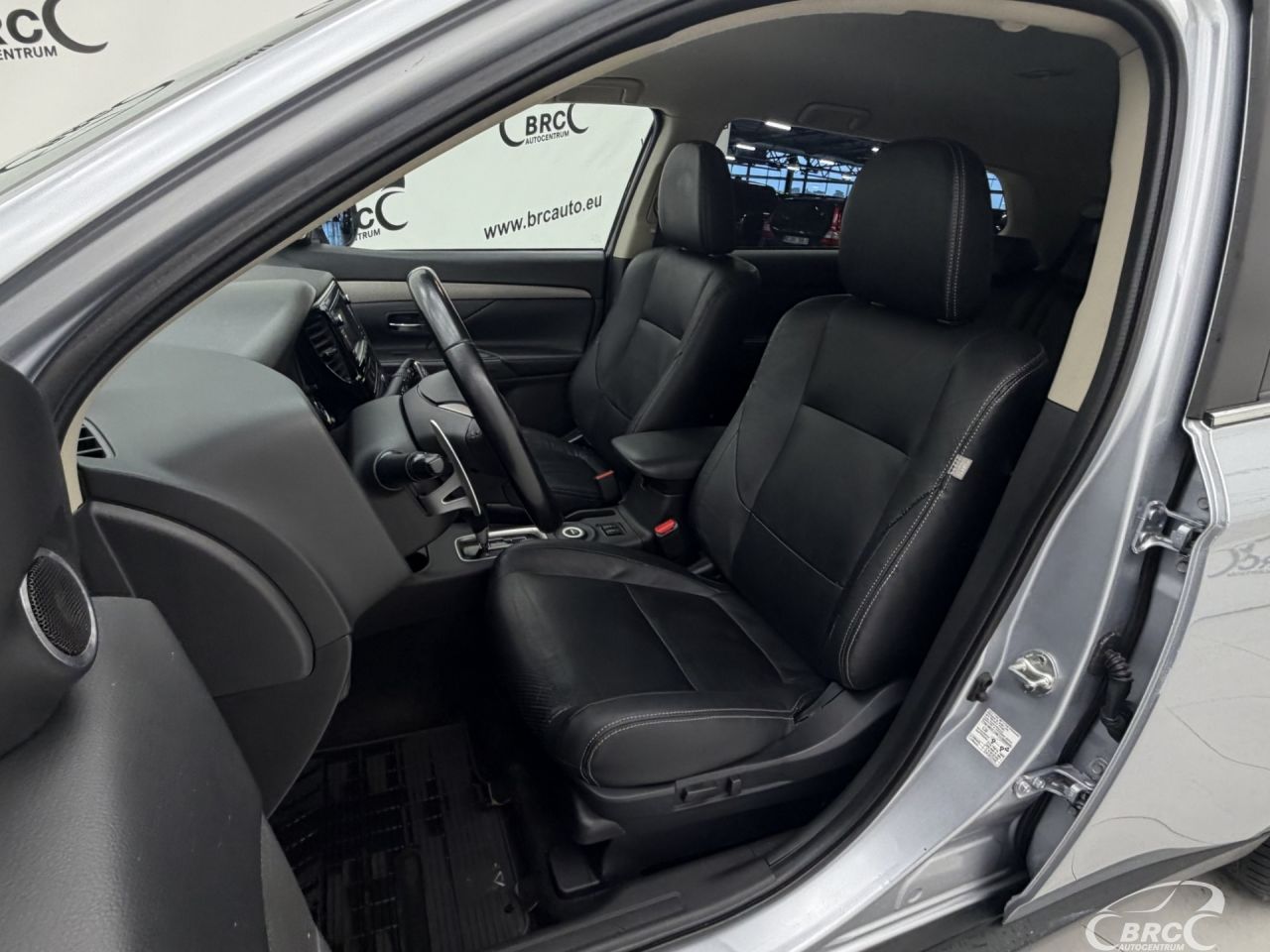 Mitsubishi Outlander | 21
