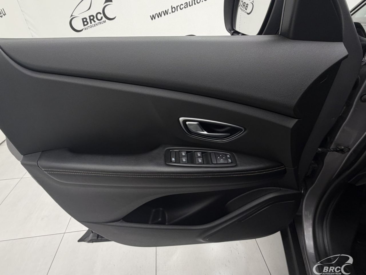 Renault Scenic | 18
